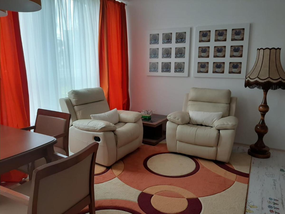 Žlutý apartmán v Chomutově Exterior foto